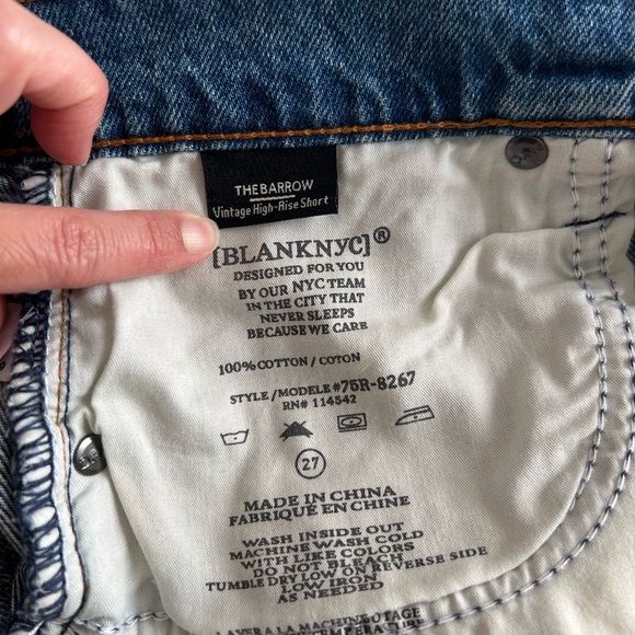 Blank NYC Vintage Distressed Jean Shorts - Picture 4 of 5